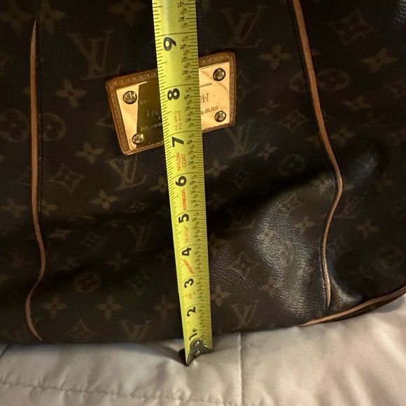 Authentic LV handbag - Picture 6 of 7